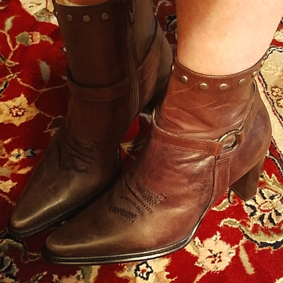 ARTURO CHIANG 10 Pointed toe Studded Embroidered Brown leather bootie Zipper - Picture 15 of 16